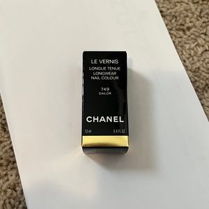 Brand new, never used, Chanel long wear nail polish in Sailor